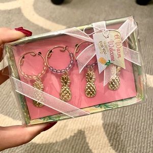 8 sets of gold pineapple wine charms with beads